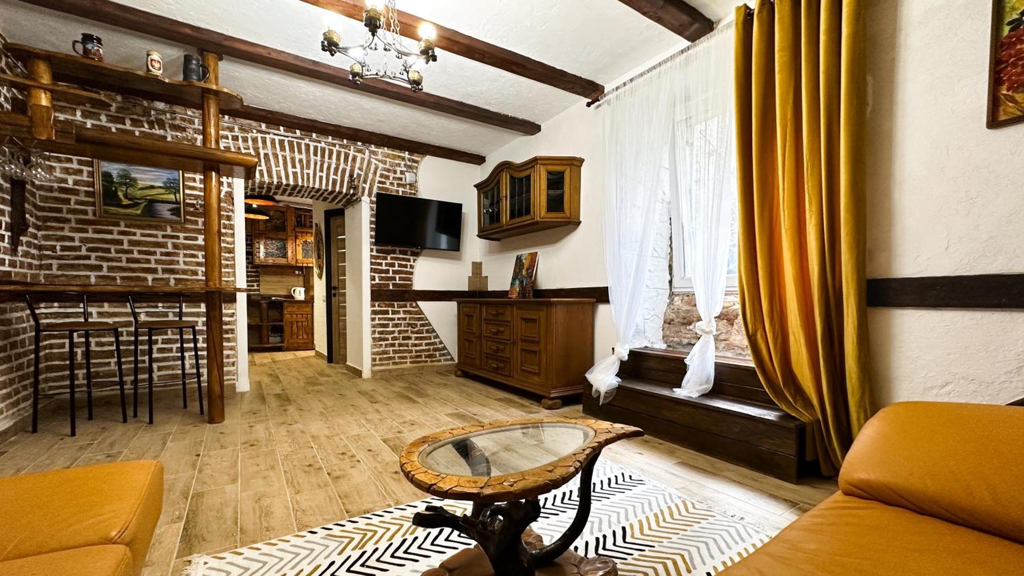 Golden King Old Town Apartment *